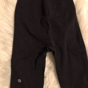 Lululemon running tight